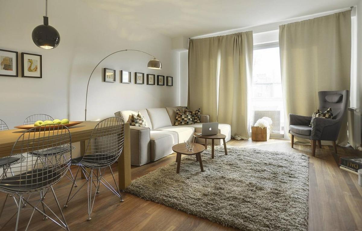 Pula City Business Apartments Esterno foto