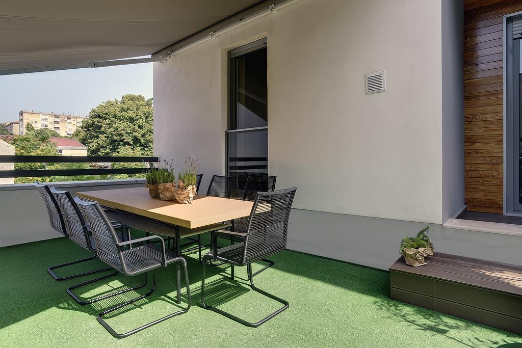 Pula City Business Apartments Esterno foto